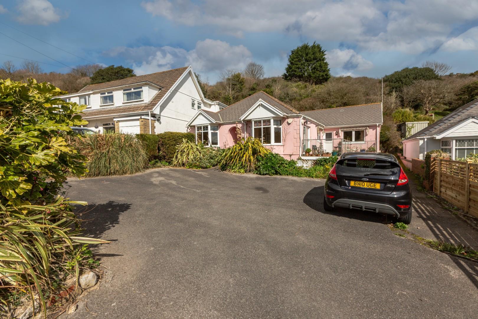 Plunch Lane, Mumbles, Swansea, SA3 4JE